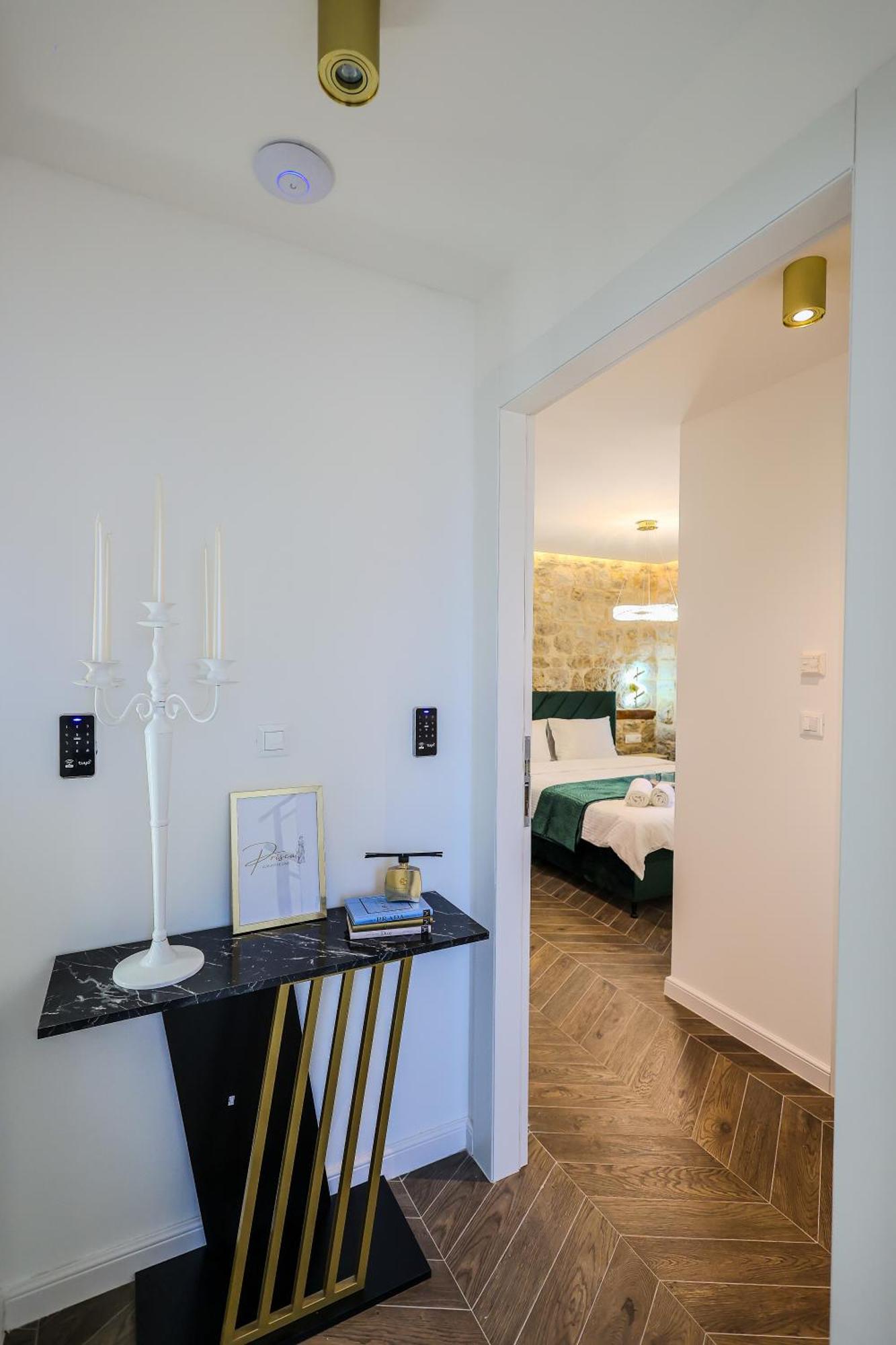 Prisca Luxury Rooms With Breakfast Split Exteriör bild