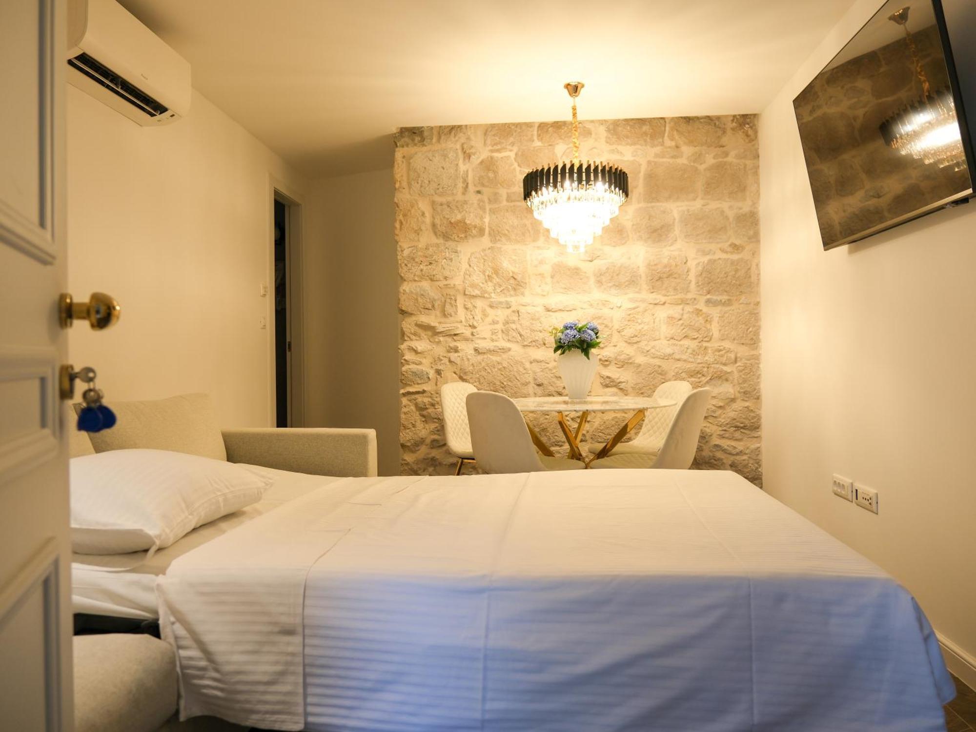 Prisca Luxury Rooms With Breakfast Split Exteriör bild