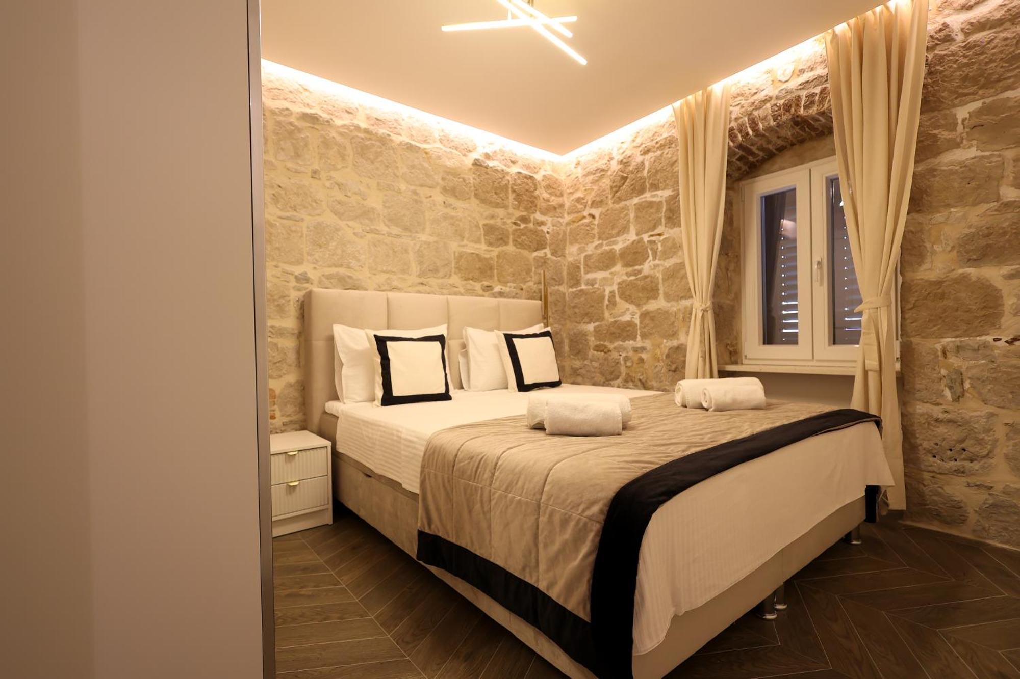 Prisca Luxury Rooms With Breakfast Split Exteriör bild