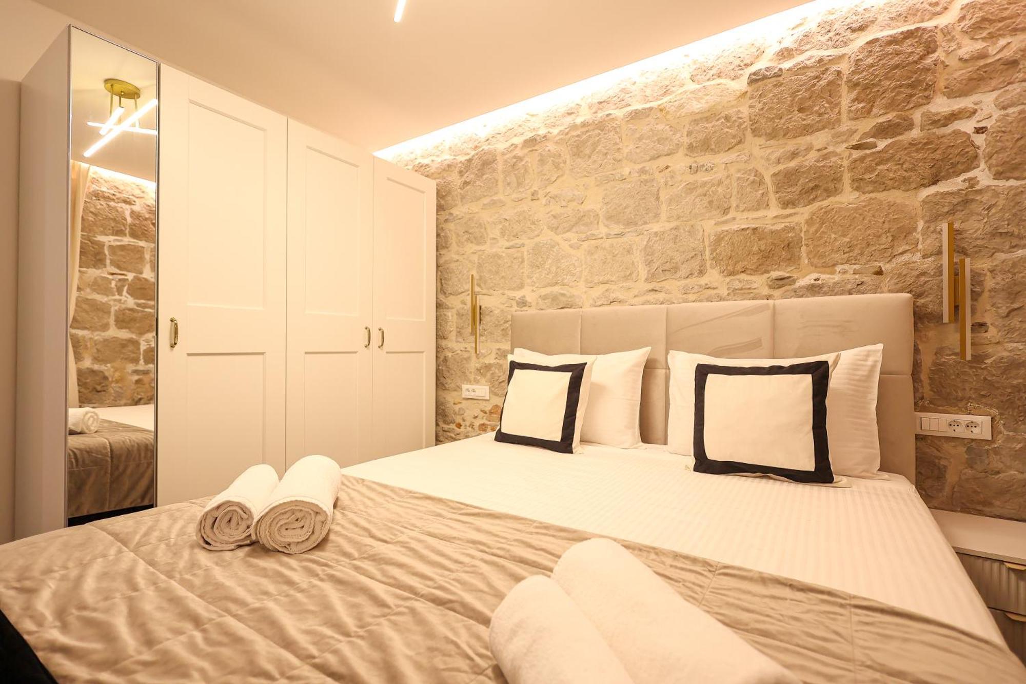 Prisca Luxury Rooms With Breakfast Split Exteriör bild