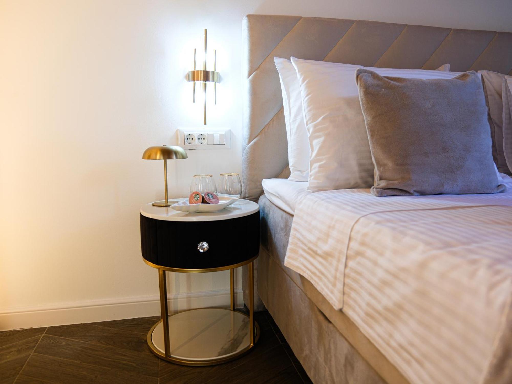 Prisca Luxury Rooms With Breakfast Split Exteriör bild